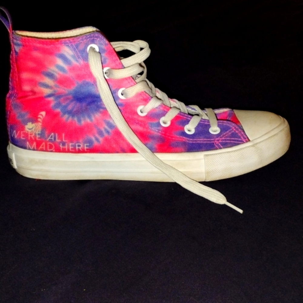 Disney's Converse Alice in wonderland tie dyed pink,purple and white sneaker:W8